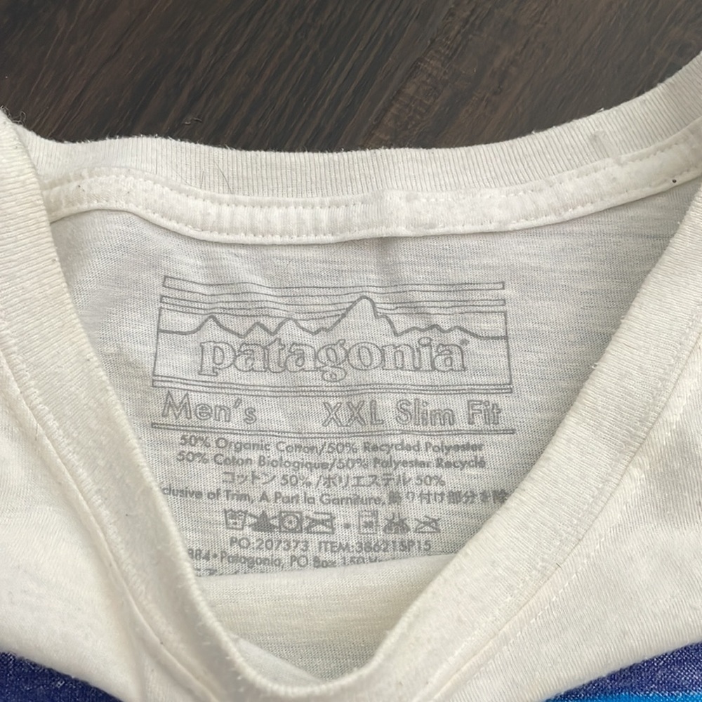 Patagonia Legacy Logo T-Shirt Slim Fit XXL - Picture 7 of 7